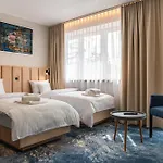 Marton Hotel 4*