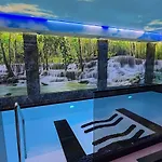 Marton Hotel 4*