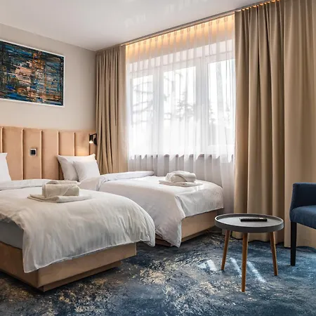 Marton Hotel 4*